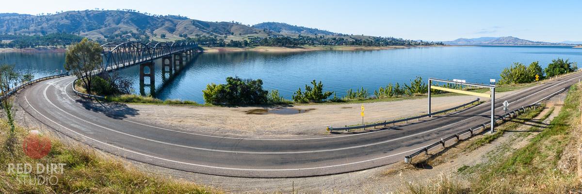 Bethanga Bridge and Lake Hume photographed from the NSW side of the Murray River