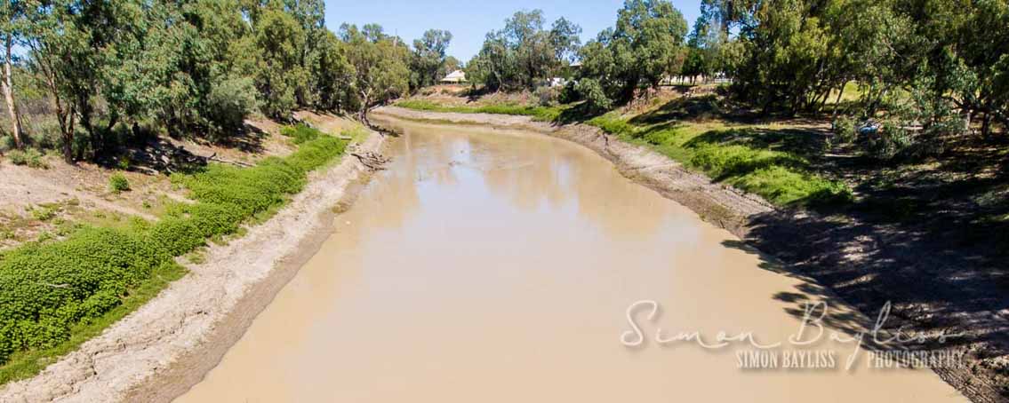 The Darling River Run - The Wilcannia lift bridge over the Darling River - Outback NSW